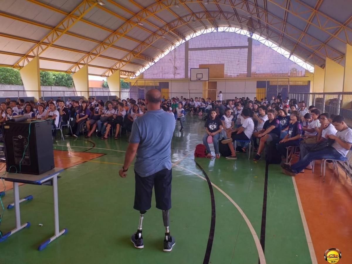 Alunos recebem palestras do Projeto Escola Segura | GAZETA FM TANGARA