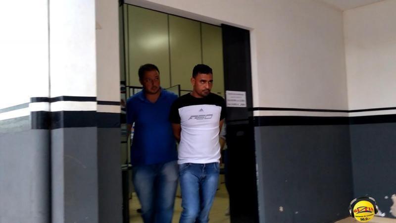 Carlos Aparecido Silvério dos Santos, de 31 anos, se entregou à polícia na tarde dessa terça-feira (10) em Tangará da Serra.