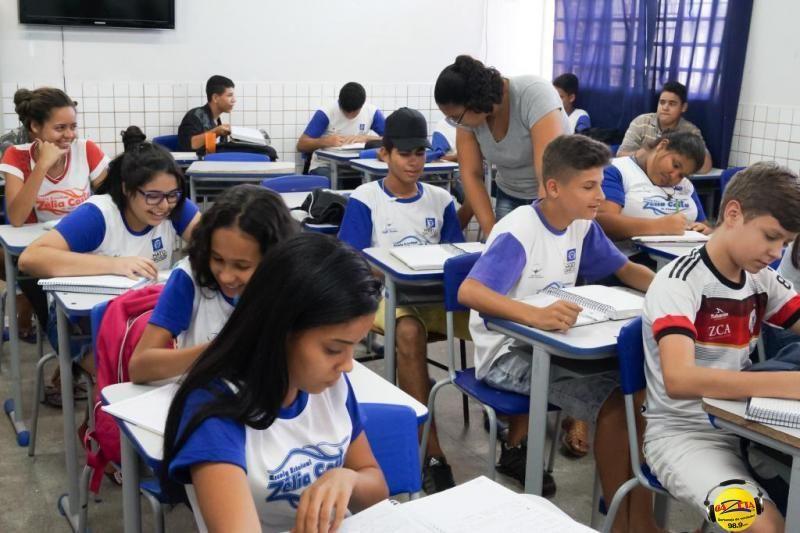 Seduc orienta escolas a tomarem medidas para reduzir os efeitos do calor e baixa umidade do ar 